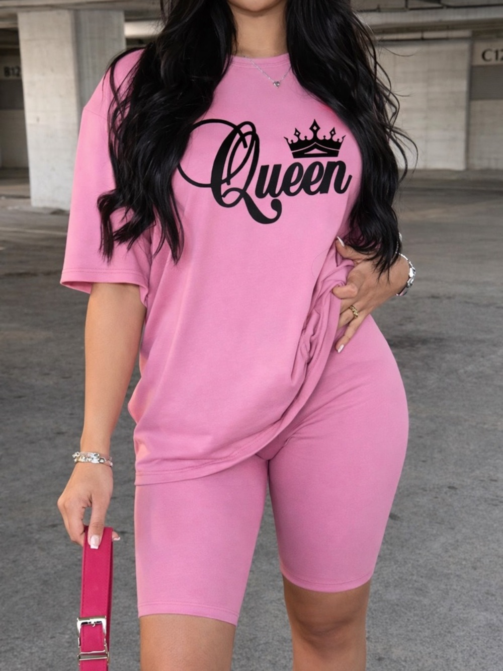 Queen Graphic Two-Piece Short Set